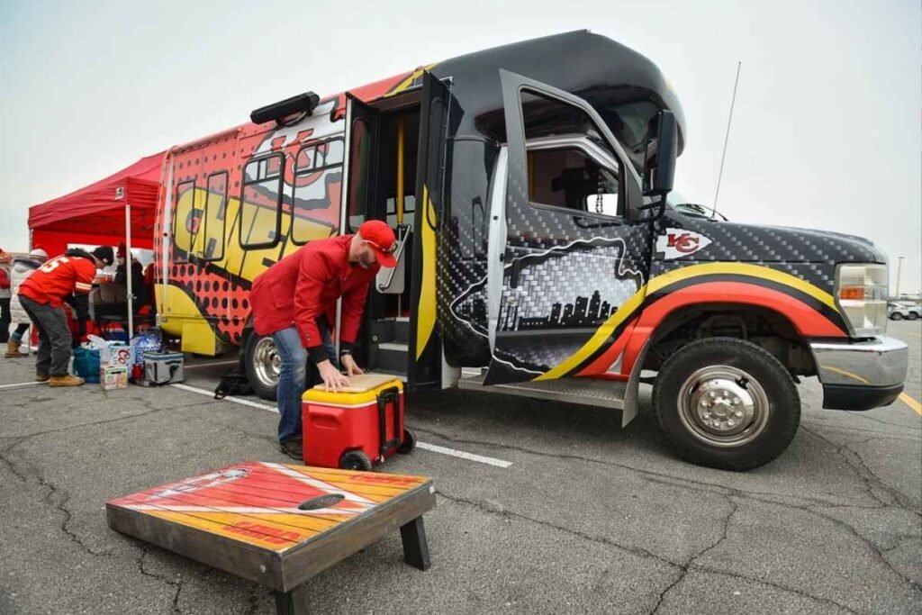 10 Bizarre Tailgating Traditions Only Americans Understand (The Buffalo Bills one is WILD) 2 kansas giant bbq smokers