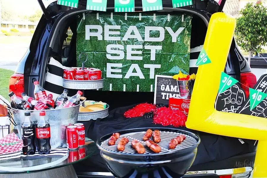 tailgate food and drinks spread Tailgate food and drinks spread